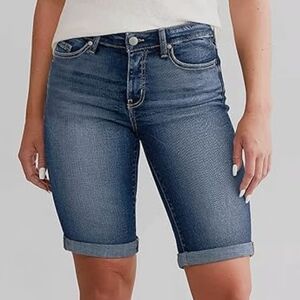 Earl Jeans Women's Blue Jean Shorts ~ Size 8